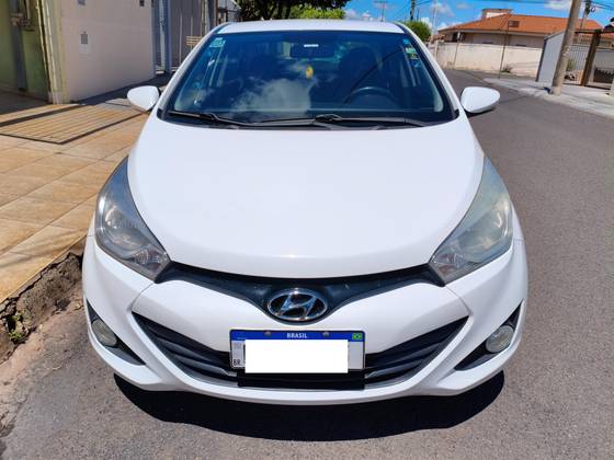 HYUNDAI HB20S 1.6 PREMIUM 16V FLEX 4P AUTOMÁTICO
